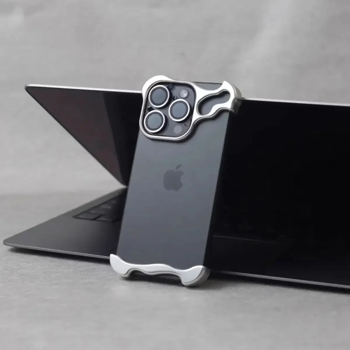 future style iPhone metal case two parts