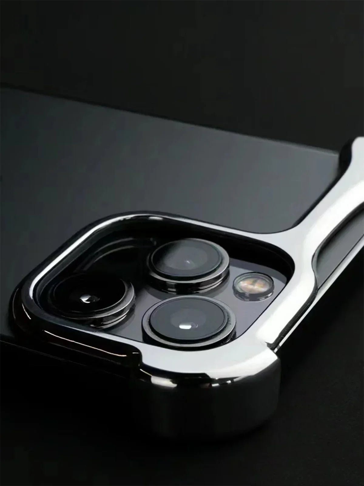 future style iPhone metal case two parts