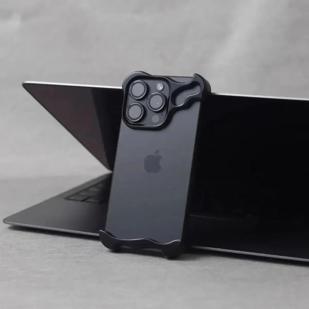 future style iPhone metal case two parts