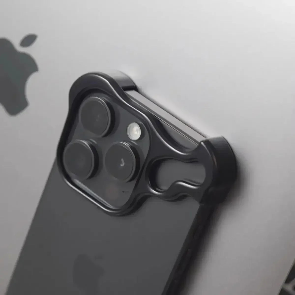 future style iPhone metal case two parts